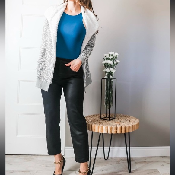 Express black coated denim - Picture 8 of 8